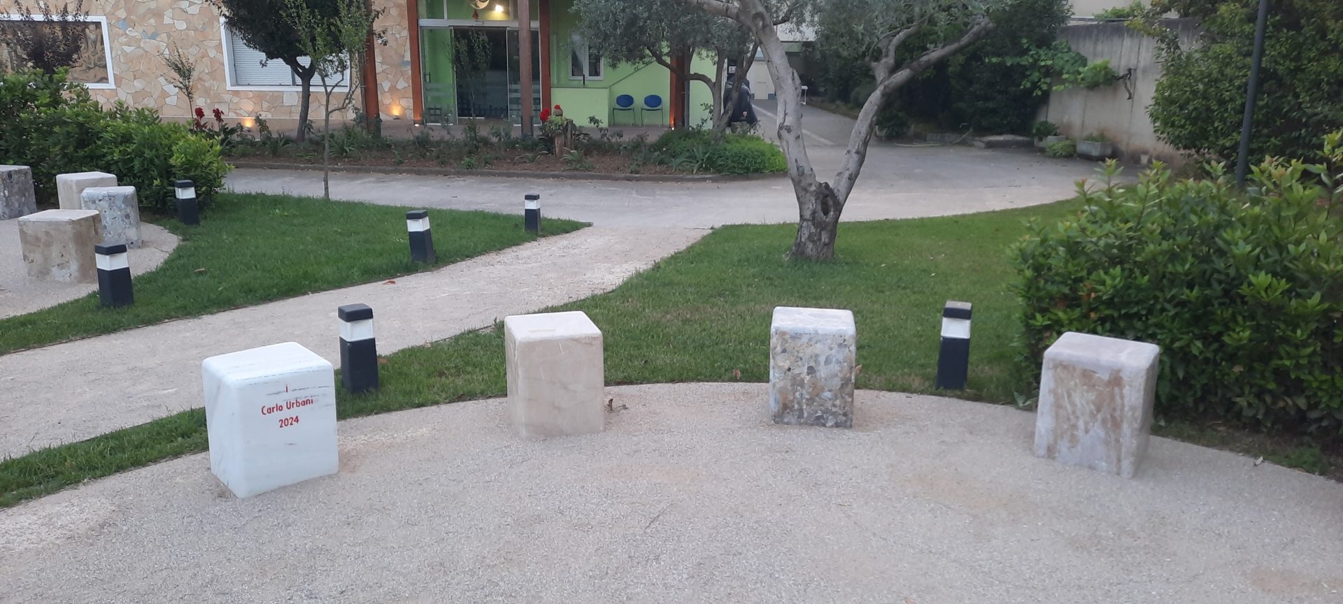 Carlo Urbani's memorial stone, Tirana - 02.jpg